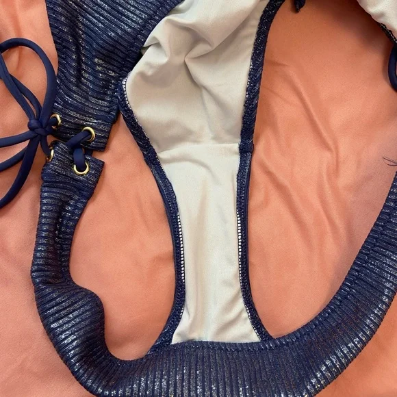PINK Victoria’s Secret Shiny Blue Bikini - Picture 11 of 16